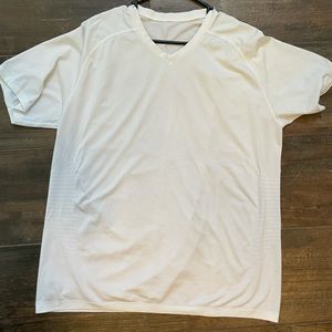 Men’s Lululemon Metal Vent Short Sleeve Tee